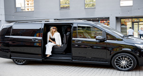 Top-rated van taxi for DIA airport in Steamboat, CO